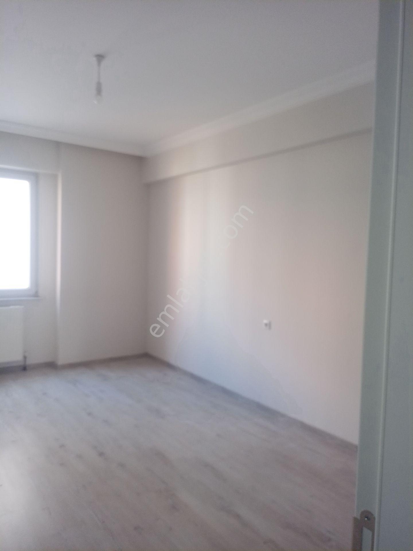 Suluova Yeni Mahallesi'nde 2+1 Bakımlı Satılık Daire — fotoğraf 9