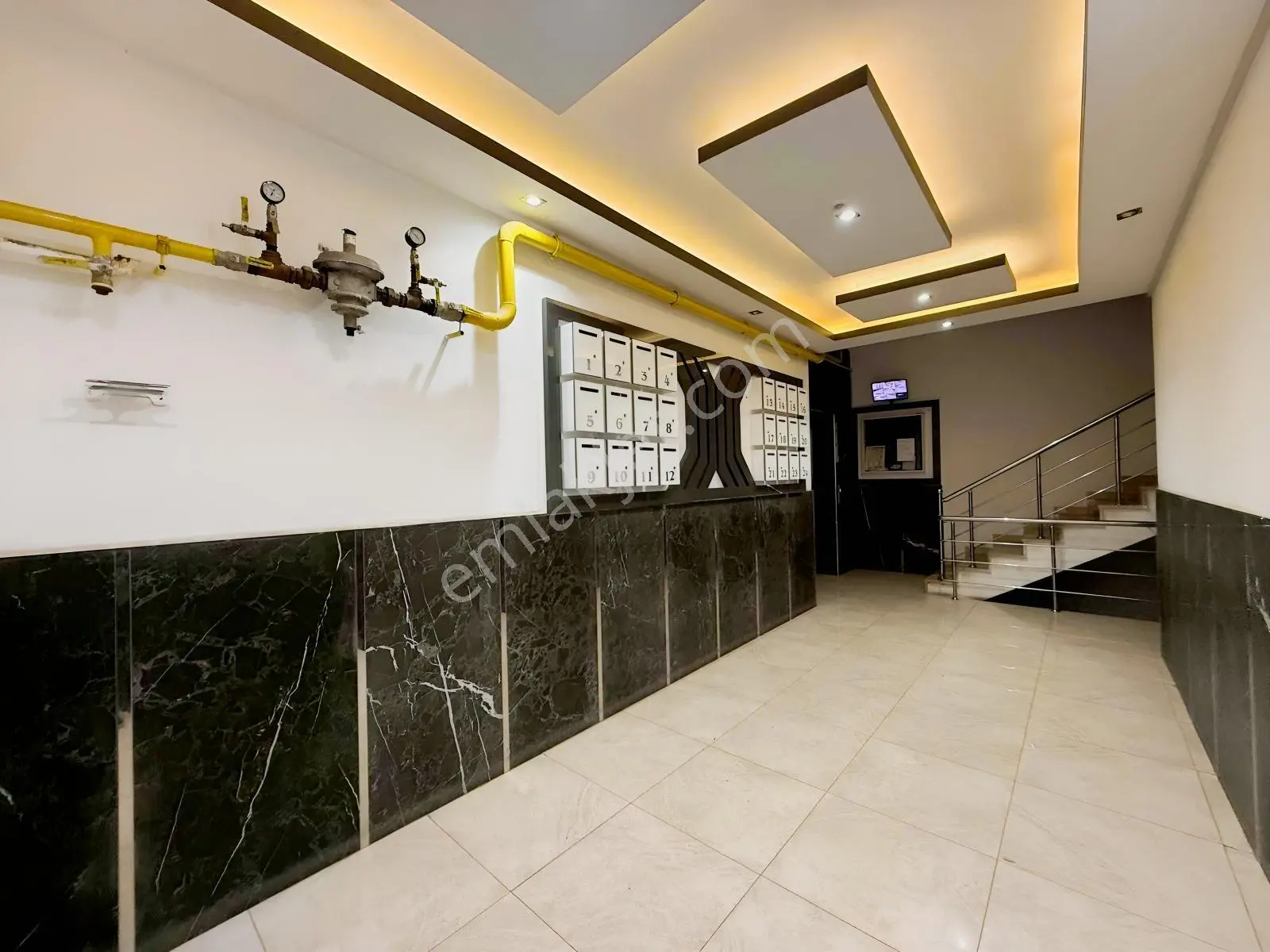 Osmancık Caddesi Üzeri Satılık 3+1 Daire — fotoğraf 3