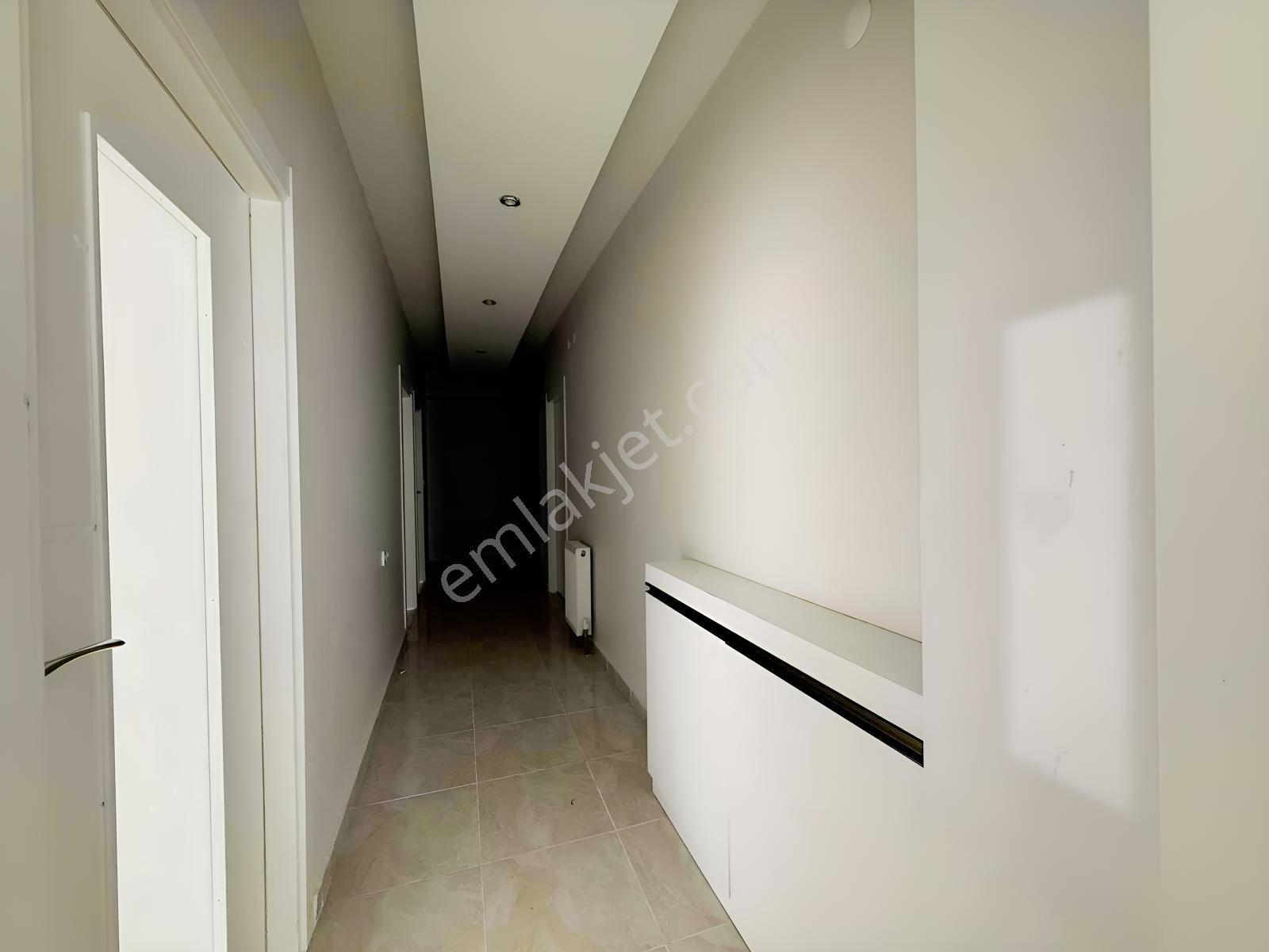 Osmancık Caddesi Üzeri Satılık 3+1 Daire — fotoğraf 6