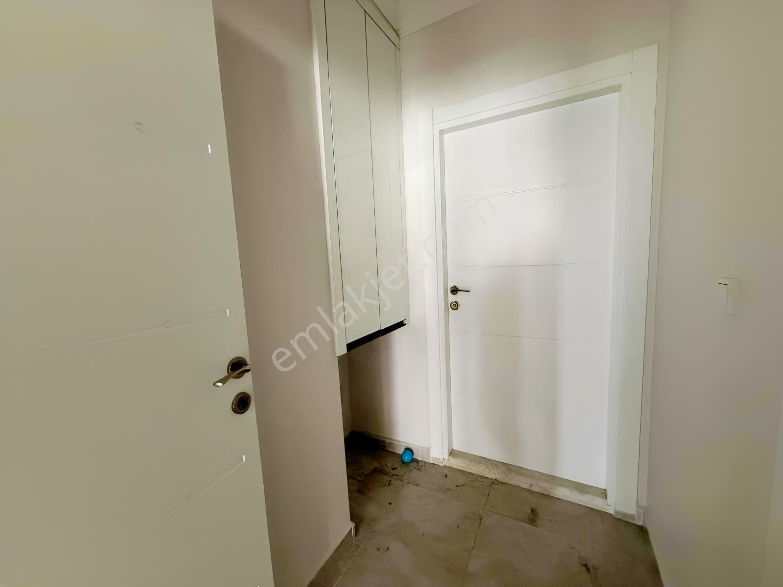 Osmancık Caddesi Üzeri Satılık 3+1 Daire — fotoğraf 8