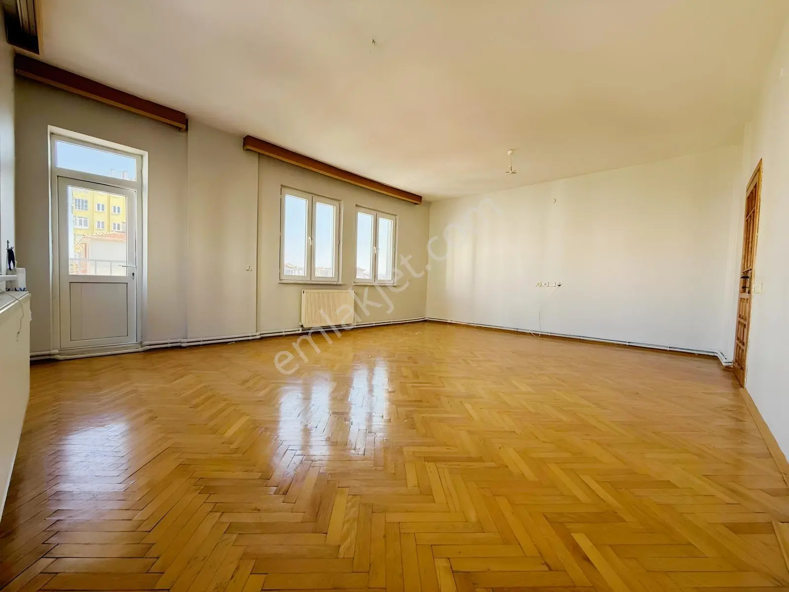 Bahçelievler Migros Karşışı 3+1 Geniş Satılık Daire — fotoğraf 12