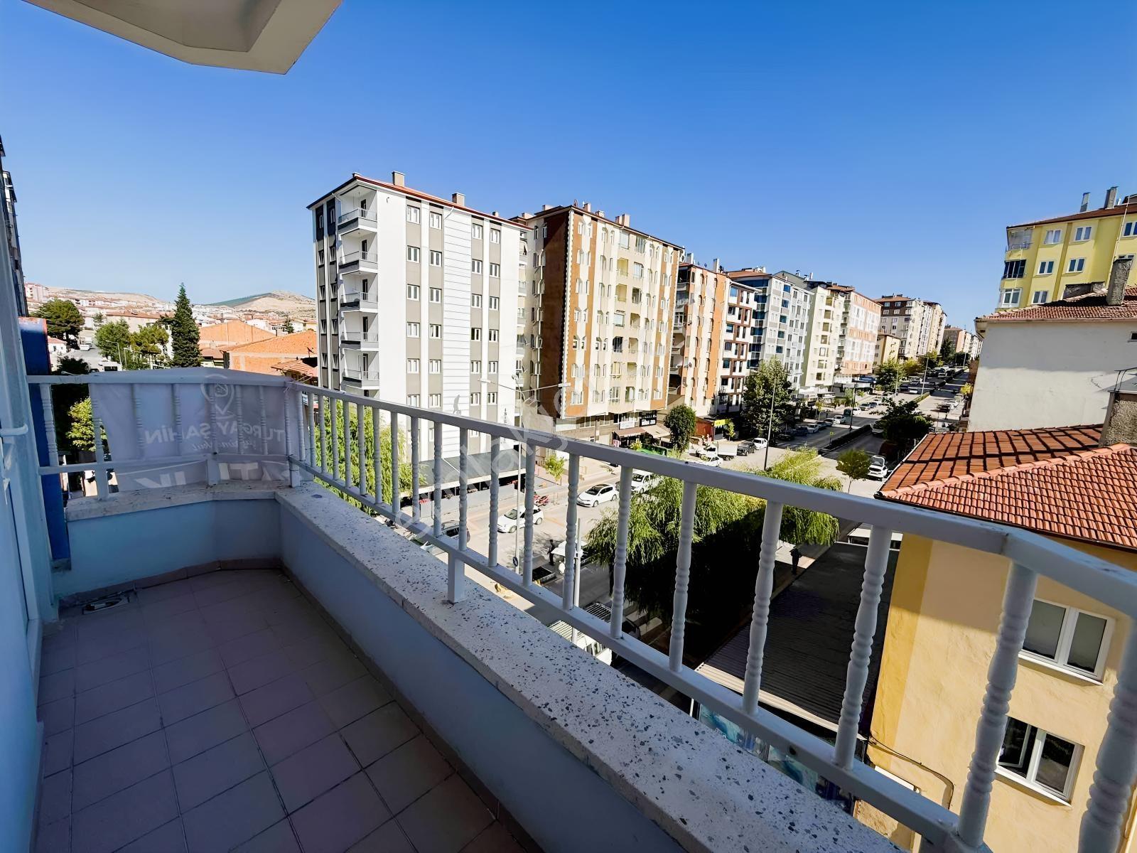 Bahçelievler Migros Karşışı 3+1 Geniş Satılık Daire — fotoğraf 15