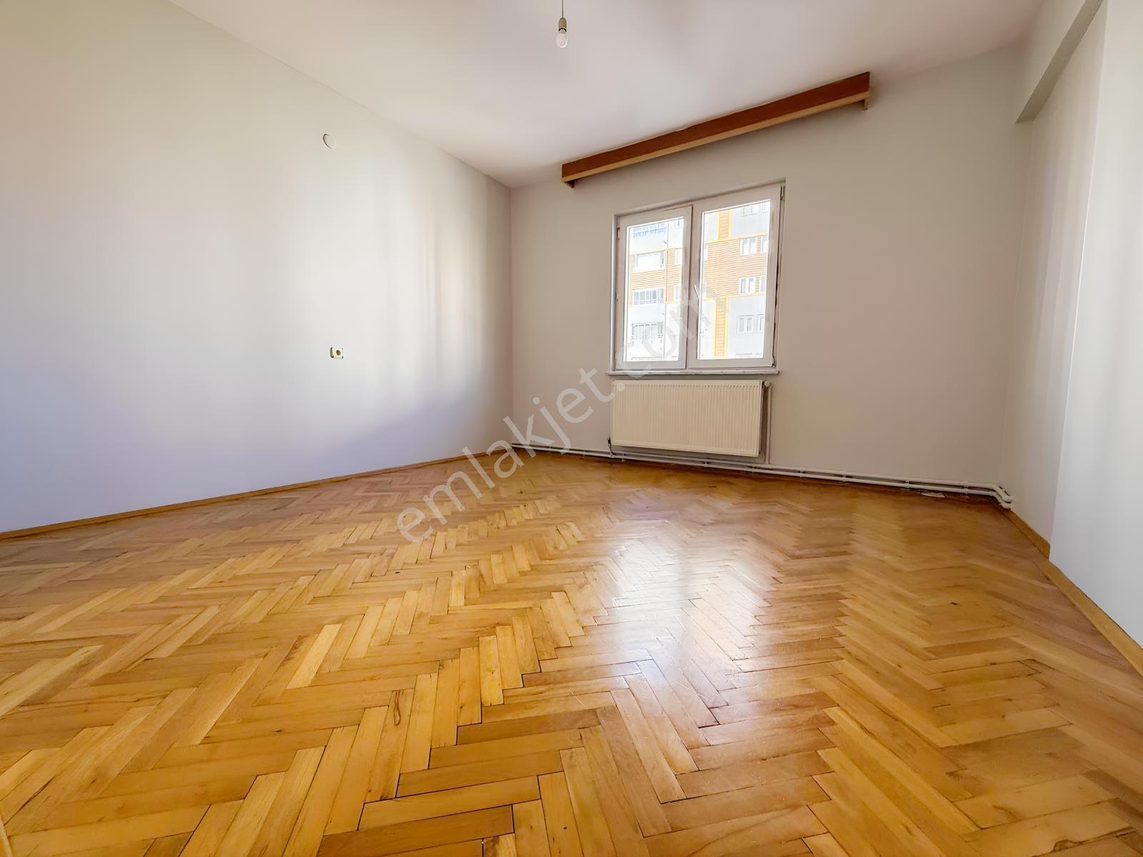 Bahçelievler Migros Karşışı 3+1 Geniş Satılık Daire — fotoğraf 18