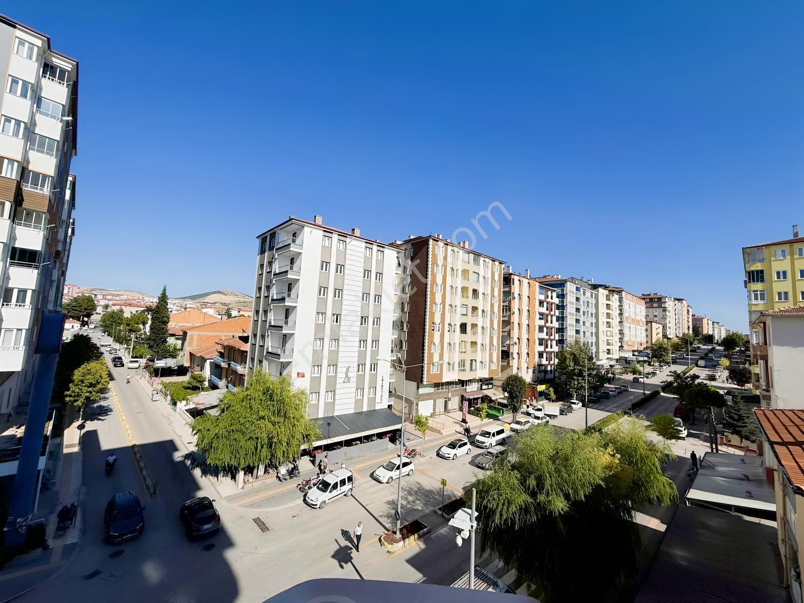 Bahçelievler Migros Karşışı 3+1 Geniş Satılık Daire — fotoğraf 24