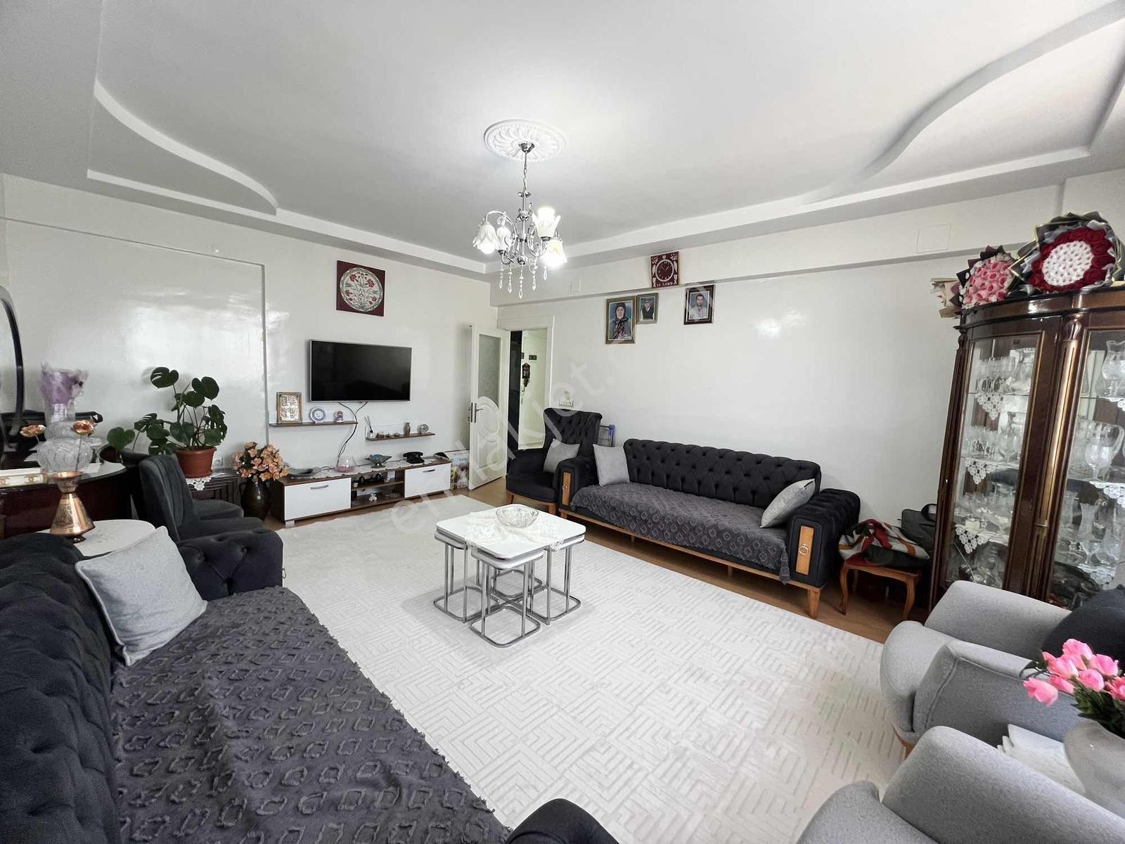 Özkesen Gayrimenkul'den Satılık 3+1 Daire — fotoğraf 7