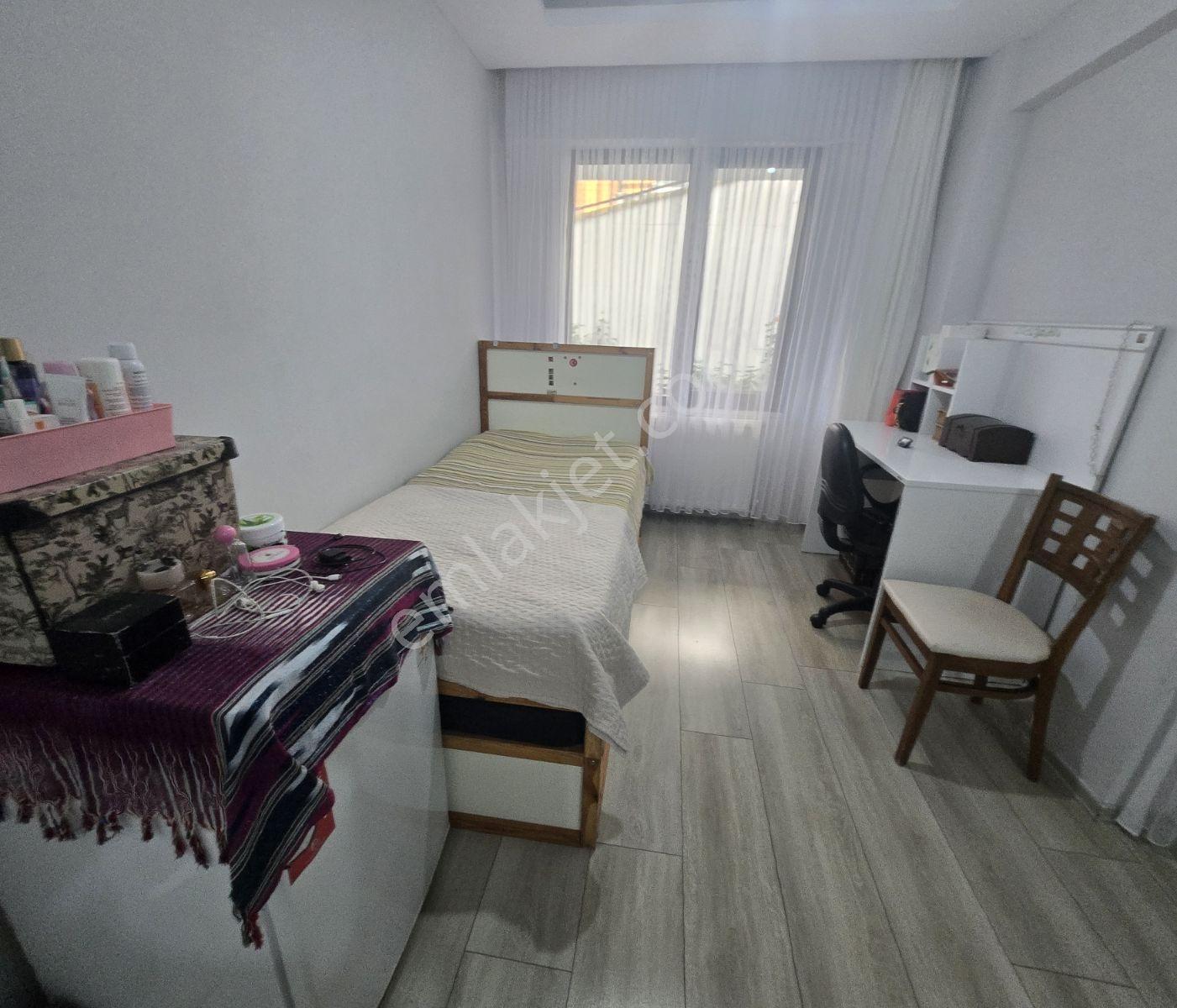 Kartal Gayrimenkulden Satılık 2+1 Fırsat Daire. — fotoğraf 17