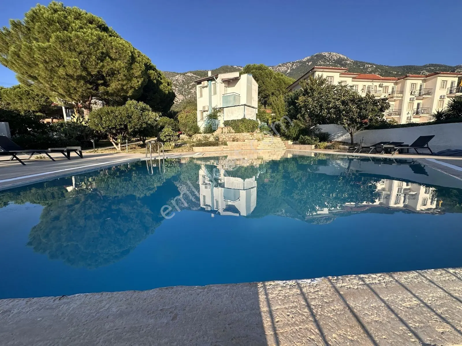 Fethiye Ovacık'ta, Havuzlu Site İçerisinde, Satılık 2+1 Daire — fotoğraf 2