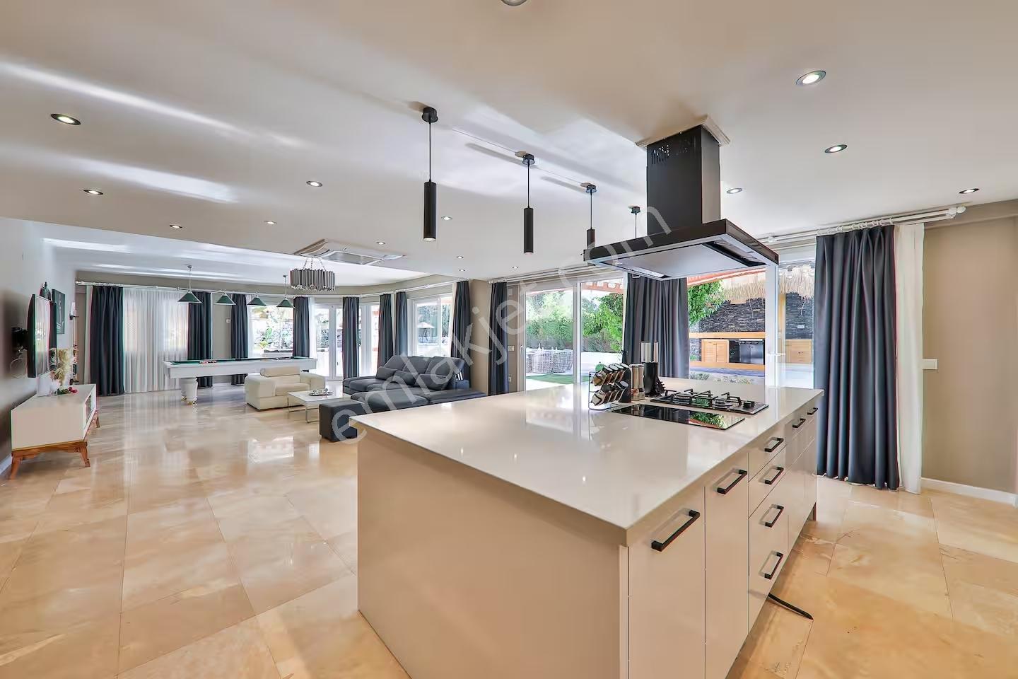 Remax'tan- Fethiye Ovacık'ta, Deniz Manzaralı 4+1 Müstakil Villa — fotoğraf 13