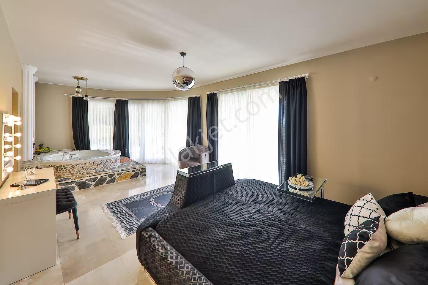 Remax'tan- Fethiye Ovacık'ta, Deniz Manzaralı 4+1 Müstakil Villa — fotoğraf 17