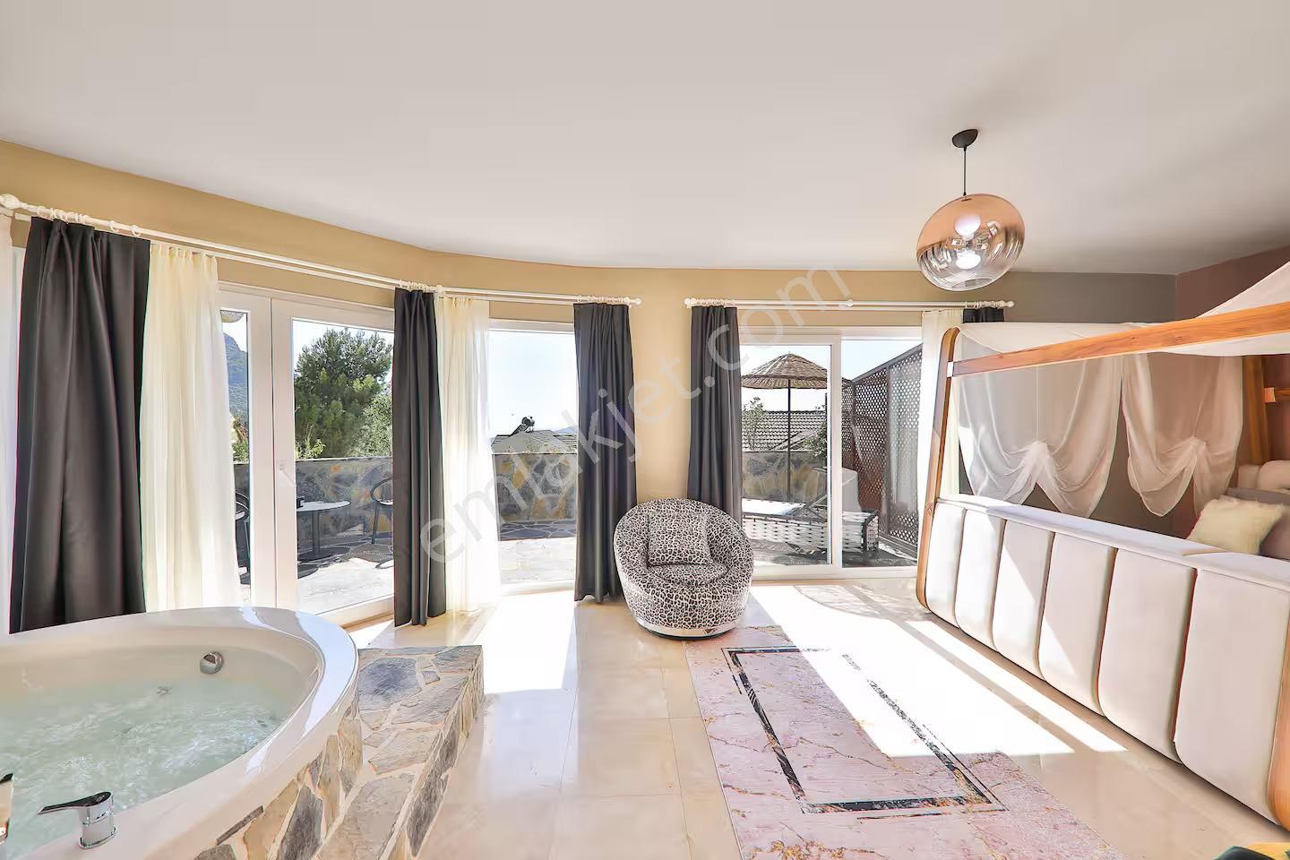 Remax'tan- Fethiye Ovacık'ta, Deniz Manzaralı 4+1 Müstakil Villa — fotoğraf 23