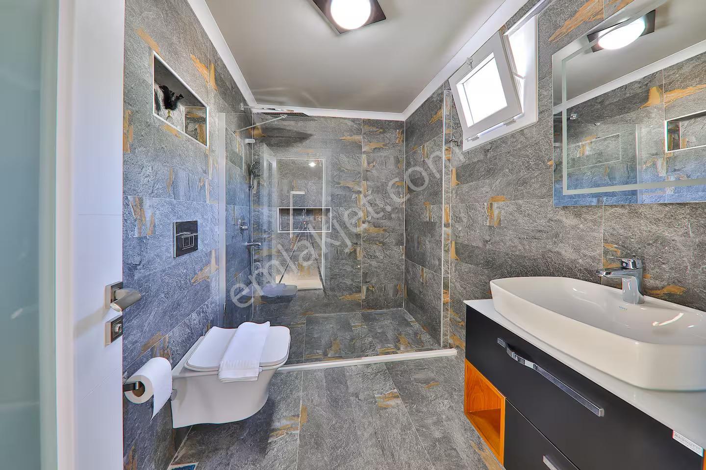 Remax'tan- Fethiye Ovacık'ta, Deniz Manzaralı 4+1 Müstakil Villa — fotoğraf 24