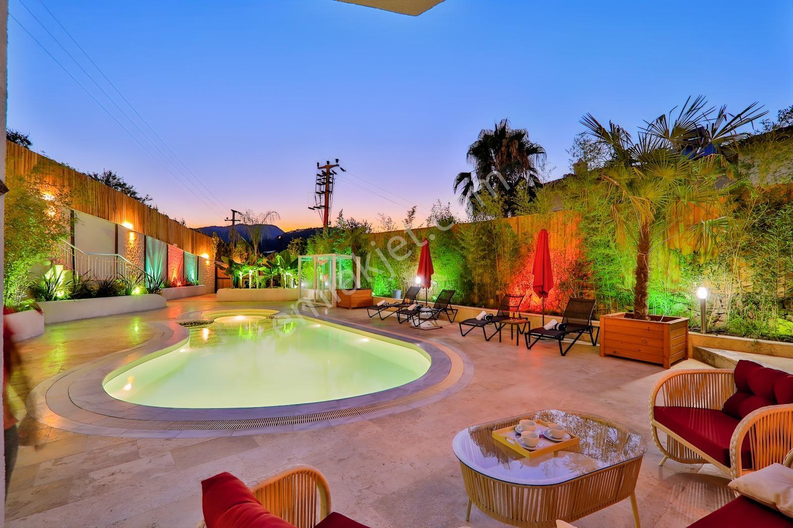 Remax'tan- Fethiye Ölüdeniz Ovacık'ta, 8+1 Müstakil Eşyalı Villa — fotoğraf 5