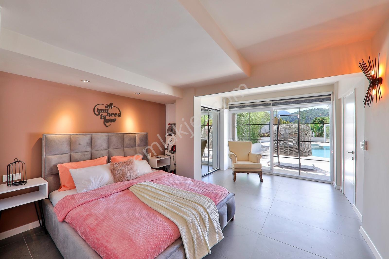 Remax'tan- Fethiye Ölüdeniz Ovacık'ta, 8+1 Müstakil Eşyalı Villa — fotoğraf 12