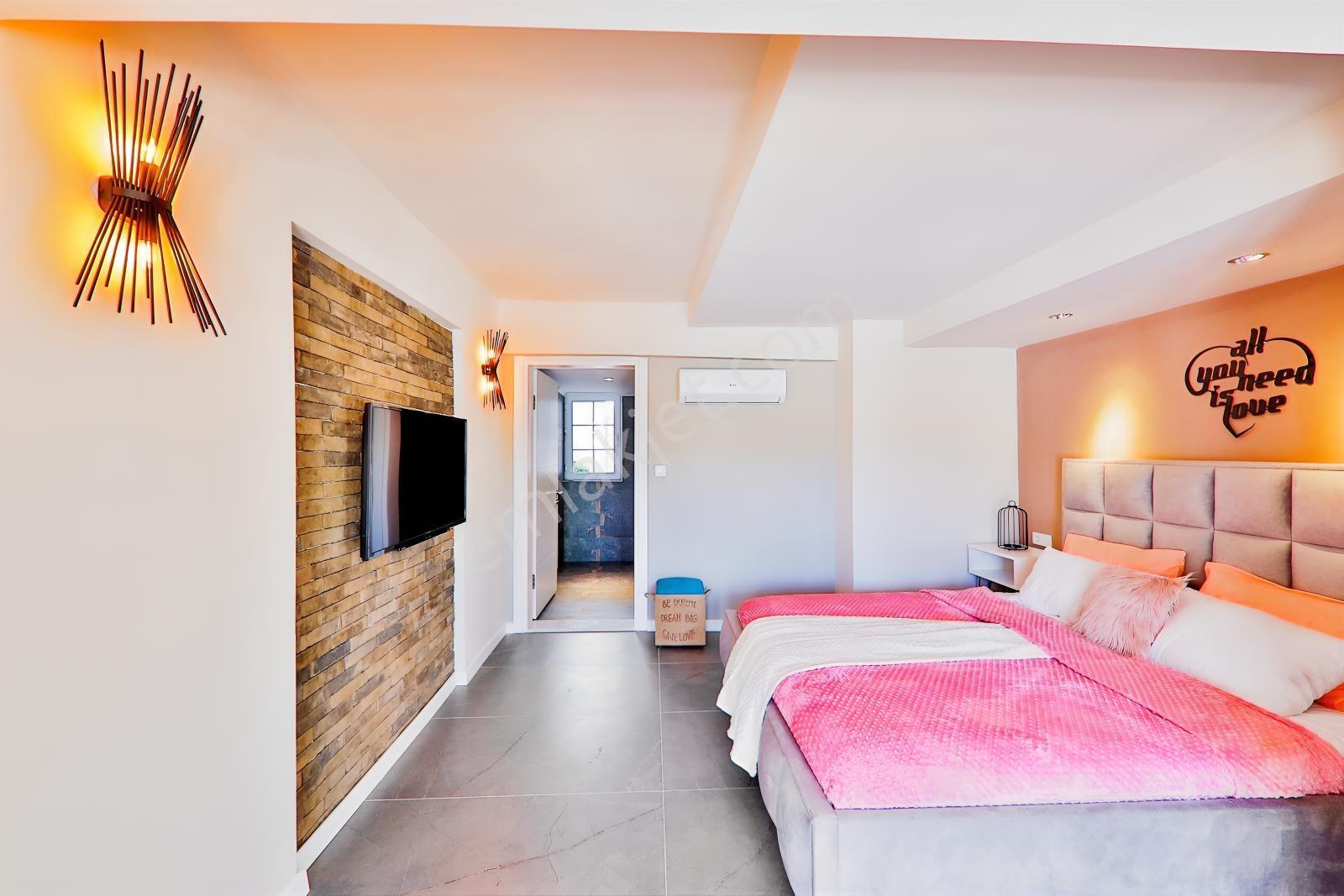 Remax'tan- Fethiye Ölüdeniz Ovacık'ta, 8+1 Müstakil Eşyalı Villa — fotoğraf 13