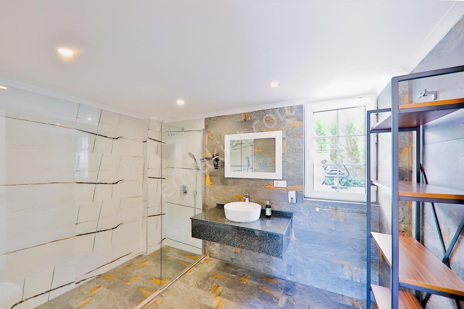 Remax'tan- Fethiye Ölüdeniz Ovacık'ta, 8+1 Müstakil Eşyalı Villa — fotoğraf 34