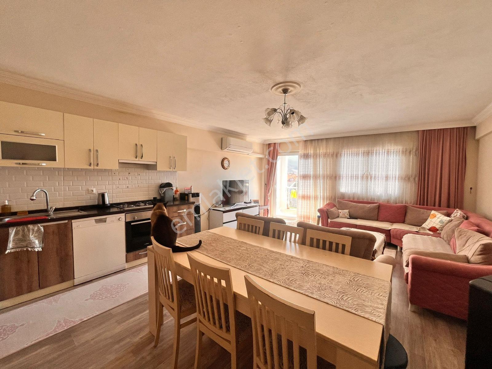 Remax'Tan, Fethiye Yeni Mahallede, Satılık 5+1 Dubleks Daire