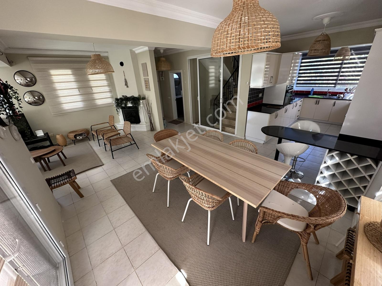Remax'tan Fethiye, Ovacık'ta, 5+1 Müstakil, Eşyalı Satılık Villa — fotoğraf 7