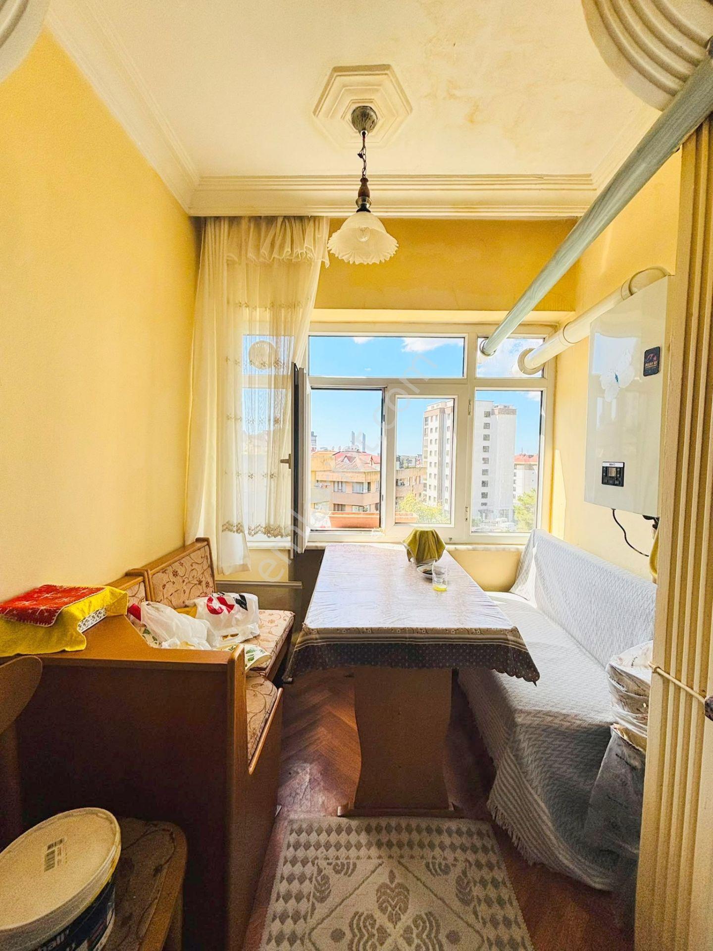 Mertcan'dan Yakacık Yeni Mah Site İçi Balkonlu Geniş 3+1 Daire — fotoğraf 9
