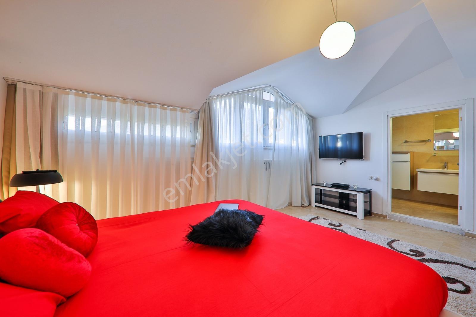 Remax'tan- Fethiye Ölüdeniz Ovacık'ta, 5+2 Müstakil Eşyalı Villa — fotoğraf 18