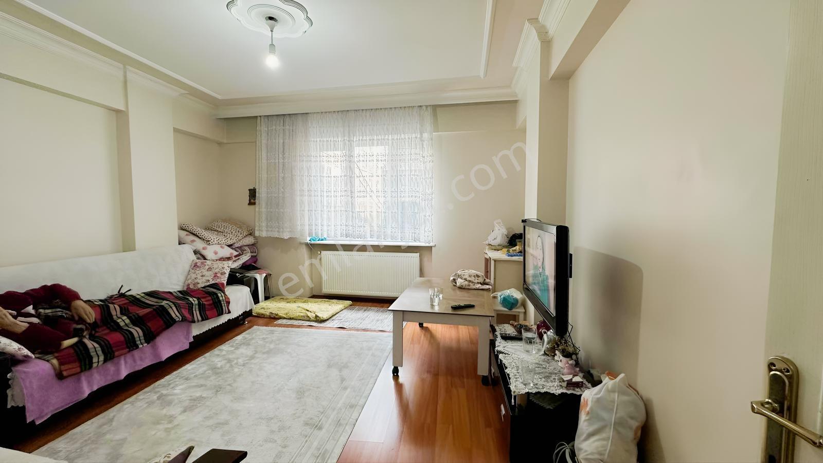 Başokur'dan Bahçelievler Kocasinan Mh. Mahmutbey Cad.yakın 2+1 — fotoğraf 2