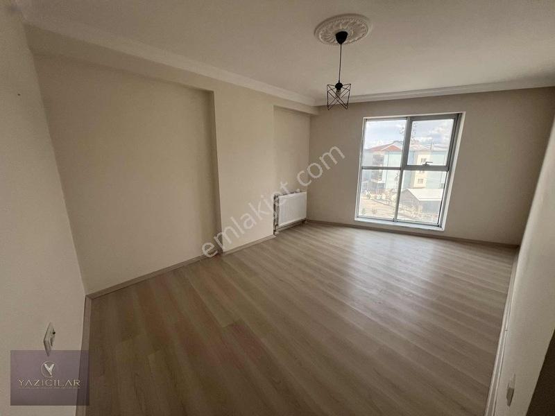Suşehri Gönüloğlu Mahallesi Satılık 3+1 Daire — fotoğraf 3