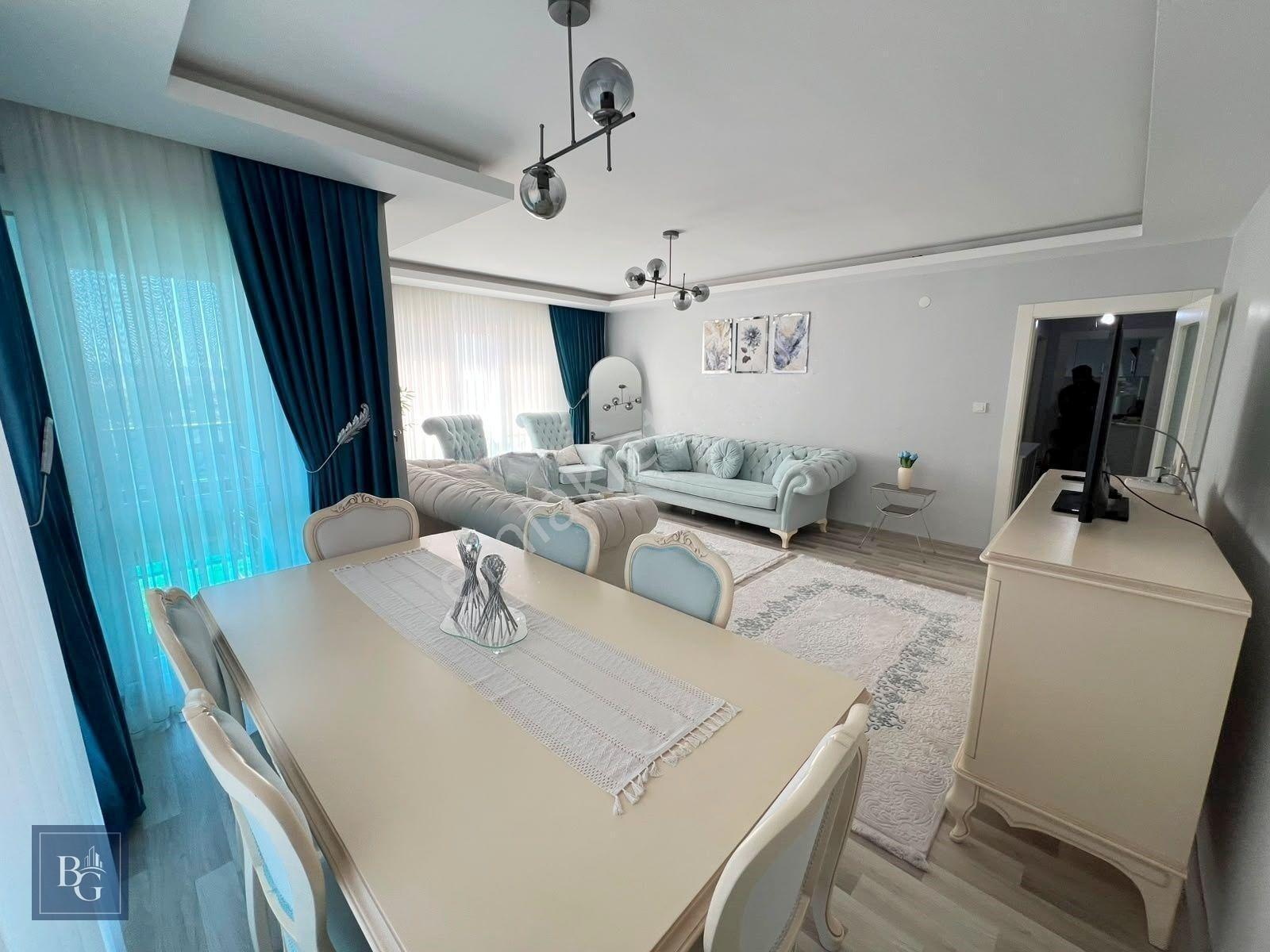 Yükselen Bölge Kıbrısköyü! Sitede Asansörlü Manzaralı Arakat 3+1