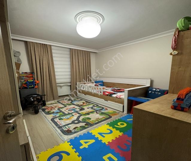Mahmutbey'de Cadde Üzeri Yeni Binada Geniş 3+1 Daire !!! — fotoğraf 19