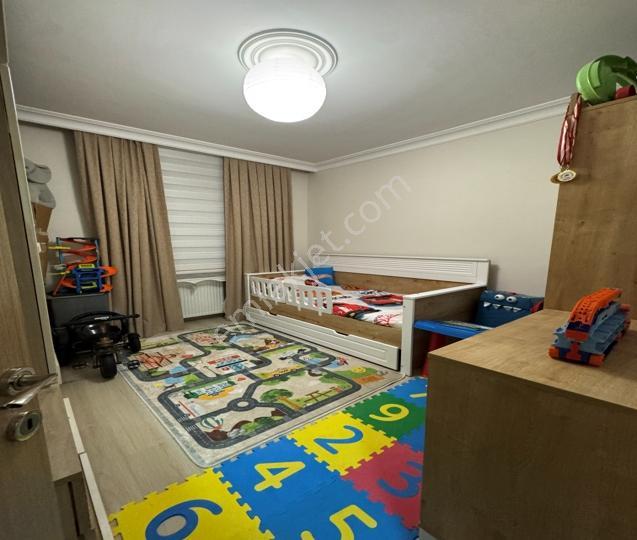 Mahmutbey'de Cadde Üzeri Yeni Binada Geniş 3+1 Daire !!! — fotoğraf 20
