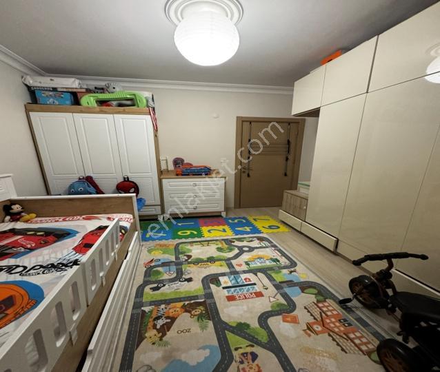 Mahmutbey'de Cadde Üzeri Yeni Binada Geniş 3+1 Daire !!! — fotoğraf 21
