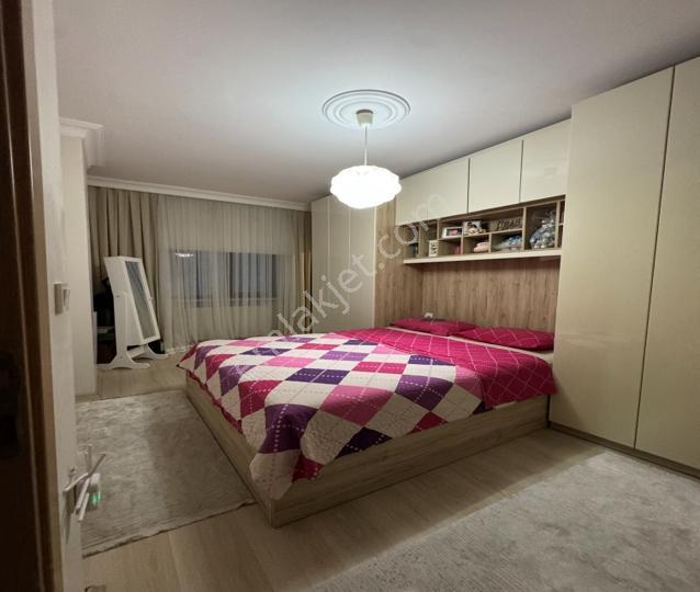 Mahmutbey'de Cadde Üzeri Yeni Binada Geniş 3+1 Daire !!! — fotoğraf 23