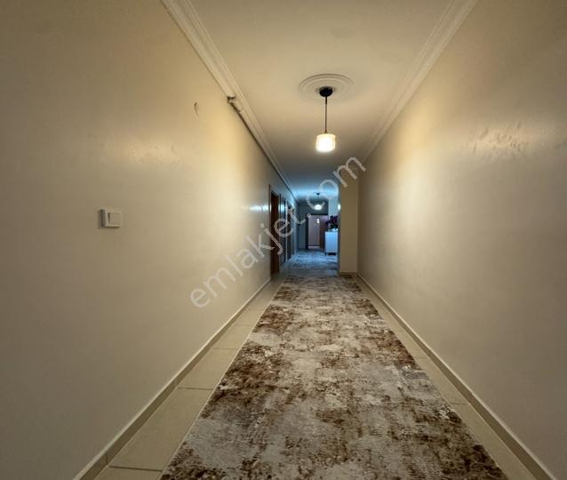 Mahmutbey'de Cadde Üzeri Yeni Binada Geniş 3+1 Daire !!! — fotoğraf 30