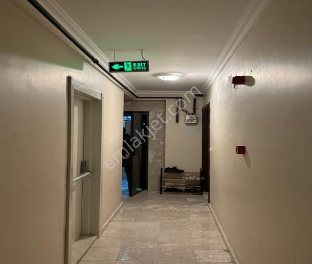 Mahmutbey'de Cadde Üzeri Yeni Binada Geniş 3+1 Daire !!! — fotoğraf 32