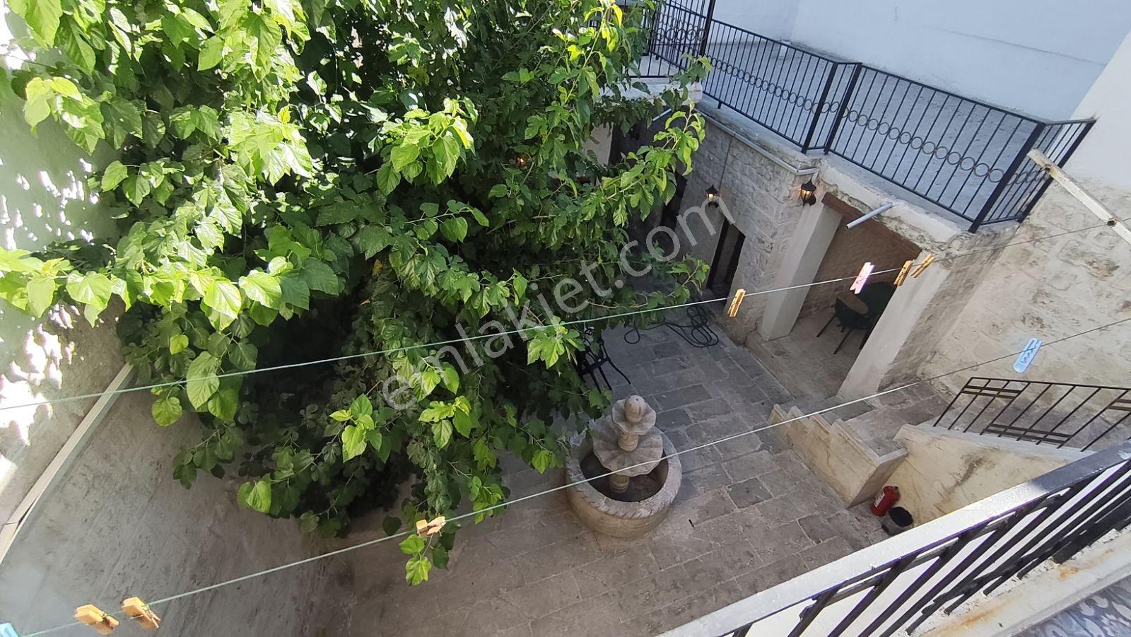 Urfa Merkezde İçi Yapılı Eşyalı Satılık Avlulu Kargir Ev — fotoğraf 6