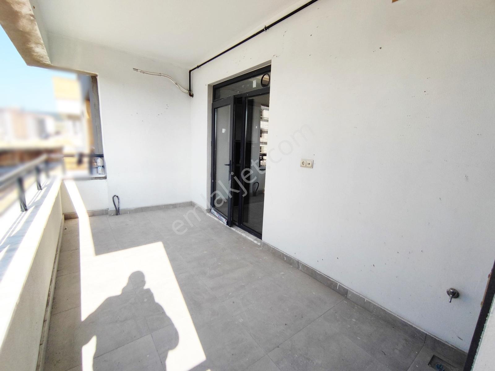 Karacaahmet2'de Arakat Geniş Oturum Geniş Balkon Şık Tasarm2+1 — fotoğraf 5