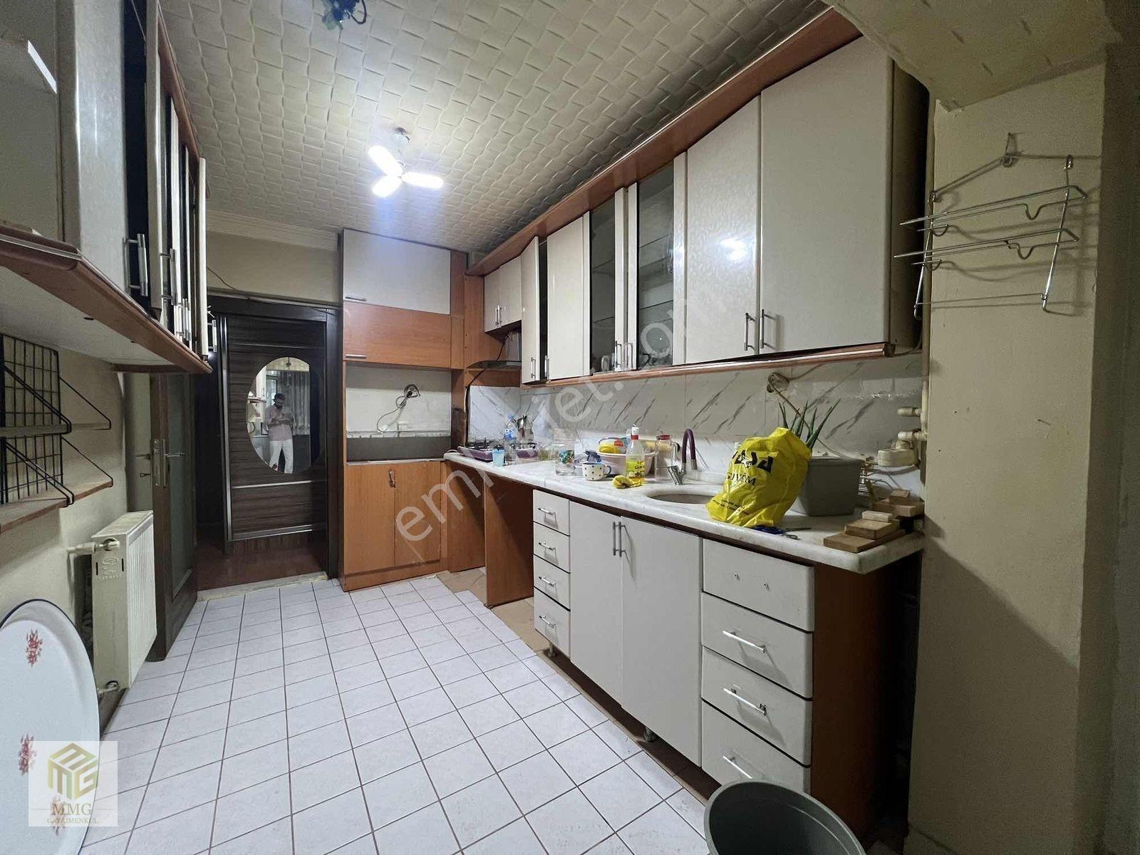 Mmg'den Tandoğan Mah'de Cadde Üzeri Merkeze Yakın 3+1 Ara Kat — fotoğraf 3