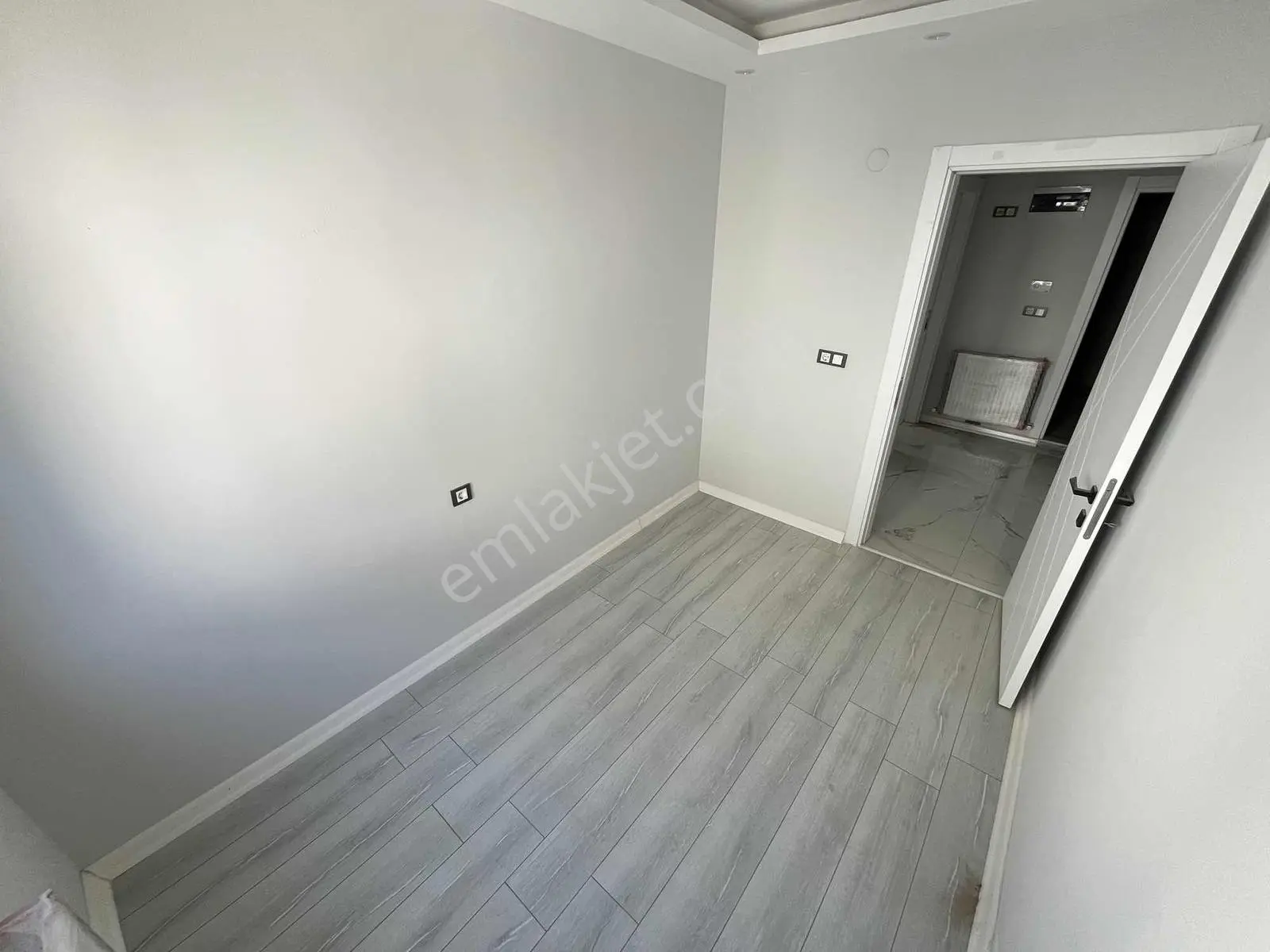 Asil Emlak'tan Muradiye'de Sıfır 2+1 Ara Kat Kapalı Mutfak Daire — fotoğraf 8