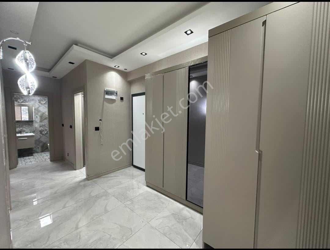 2 Bloklu Site İçerisinde Satılıl 2+1 Daire — fotoğraf 4