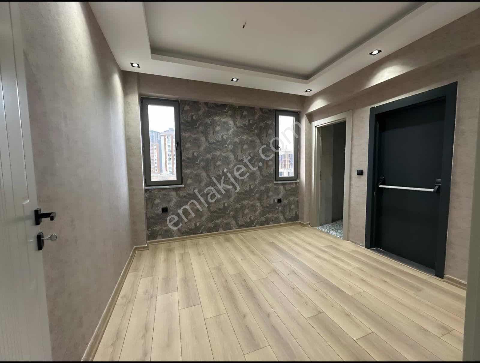 2 Bloklu Site İçerisinde Satılıl 2+1 Daire — fotoğraf 8