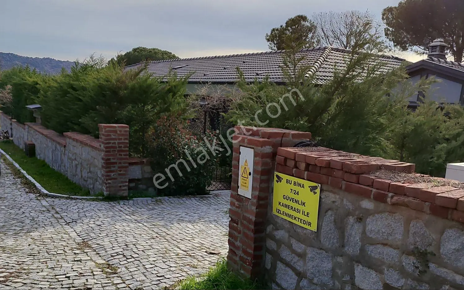 Ayvalık Ta Satılık 2 Adet Villla.3 Dönüm Arsa İcinde. — fotoğraf 5