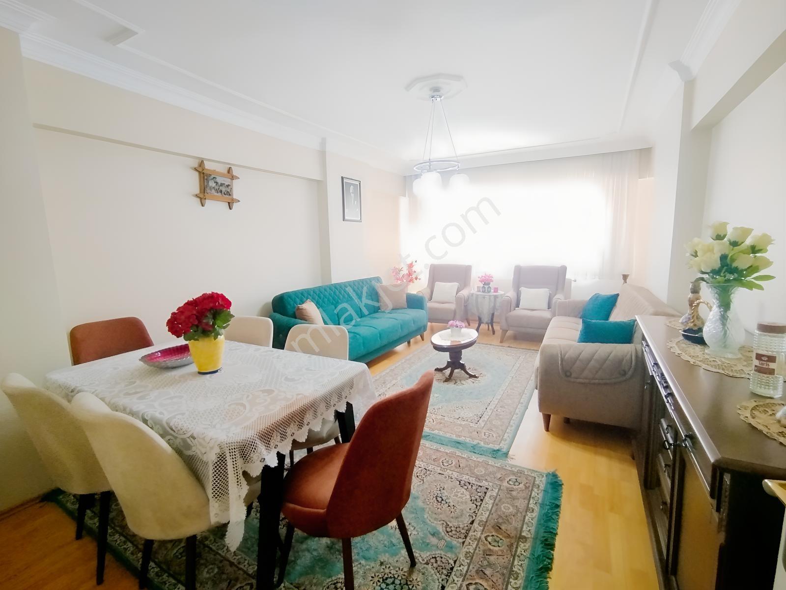 Nazilli Merkezde 140 M² 3+1 | Masrafsız | Çift Cephe | Otoparklı