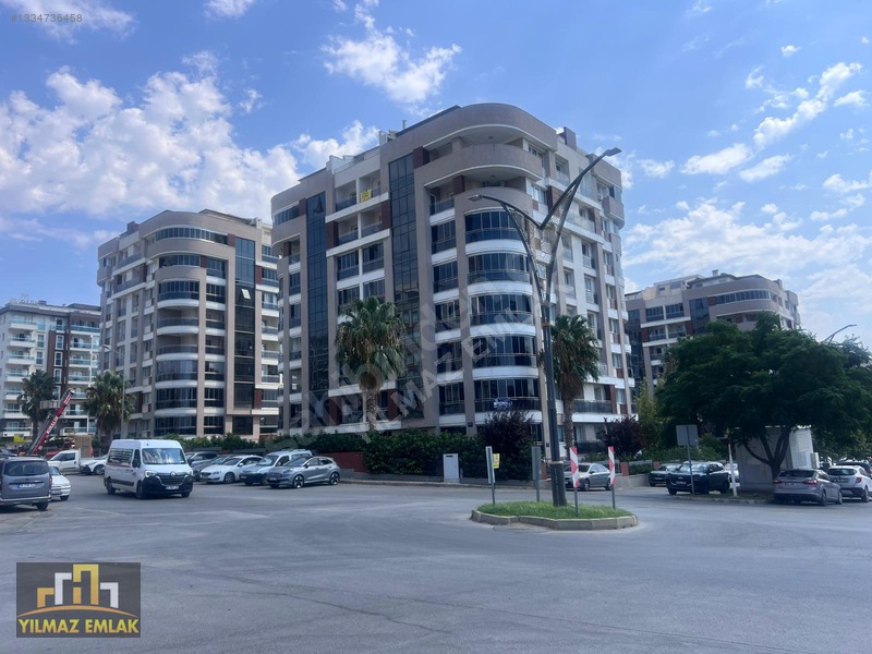 Myrına Parkta 3+1 Ara Kat Kısmi Eşyalı Satılık Daire — fotoğraf 3