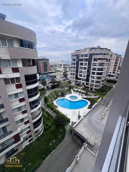Myrına Parkta 3+1 Ara Kat Kısmi Eşyalı Satılık Daire — fotoğraf 4