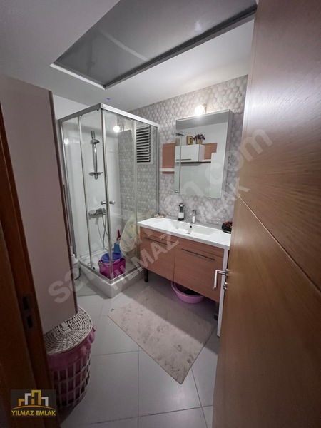 Myrına Parkta 3+1 Ara Kat Kısmi Eşyalı Satılık Daire — fotoğraf 16