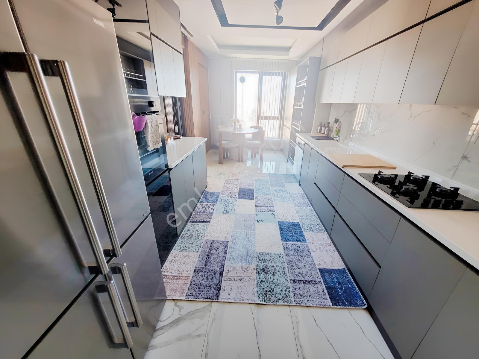 Panoramik Şehir Manzaralı Önü Açık Kilerli 11.katta Site Dairesi — fotoğraf 4