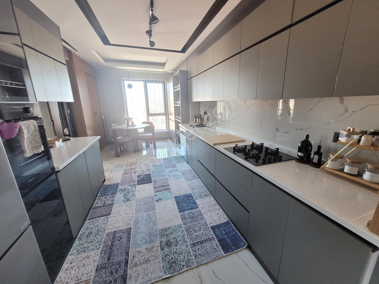 Panoramik Şehir Manzaralı Önü Açık Kilerli 11.katta Site Dairesi — fotoğraf 5