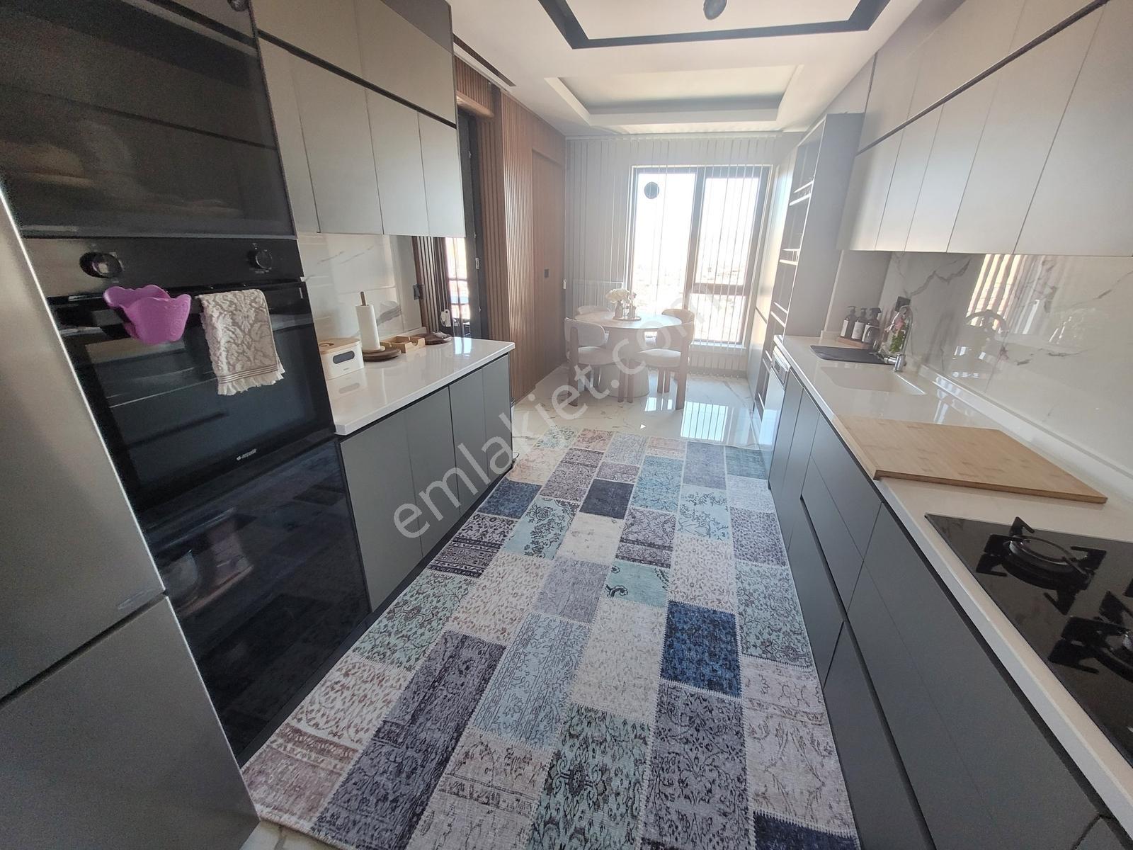 Panoramik Şehir Manzaralı Önü Açık Kilerli 11.katta Site Dairesi — fotoğraf 6