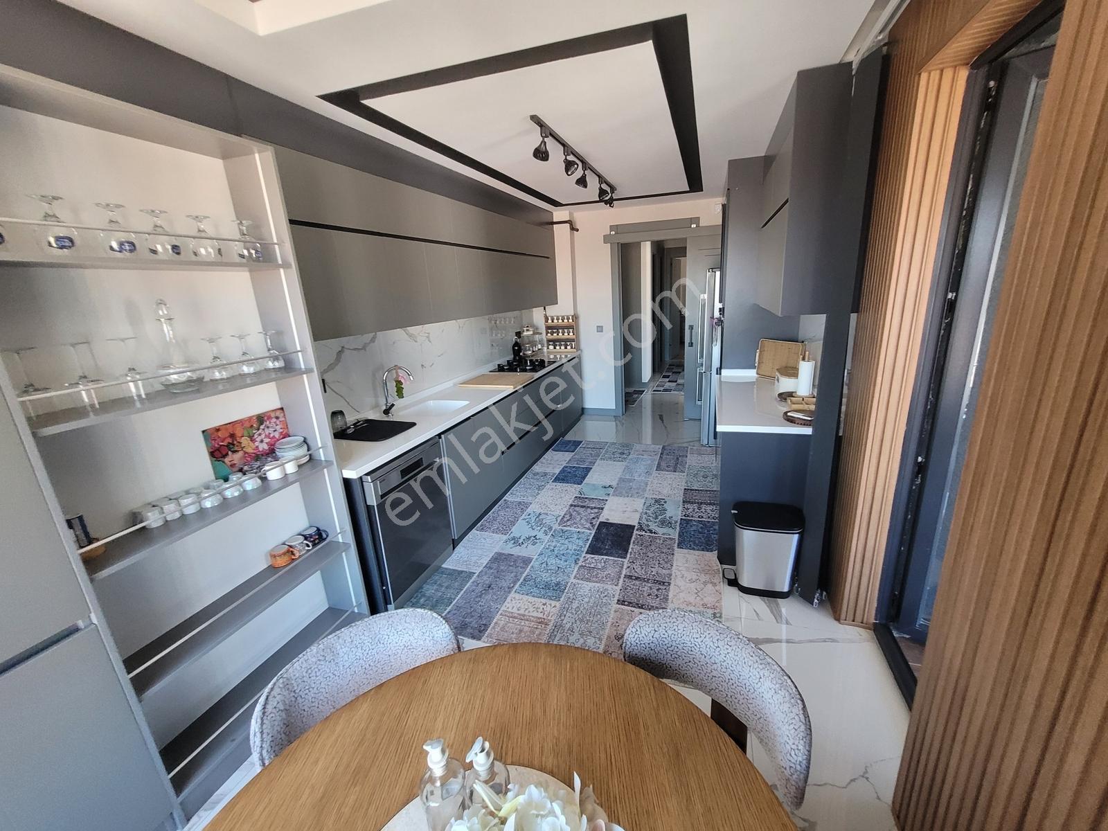 Panoramik Şehir Manzaralı Önü Açık Kilerli 11.katta Site Dairesi — fotoğraf 8