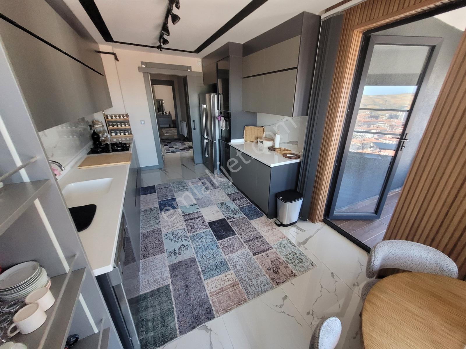 Panoramik Şehir Manzaralı Önü Açık Kilerli 11.katta Site Dairesi — fotoğraf 9