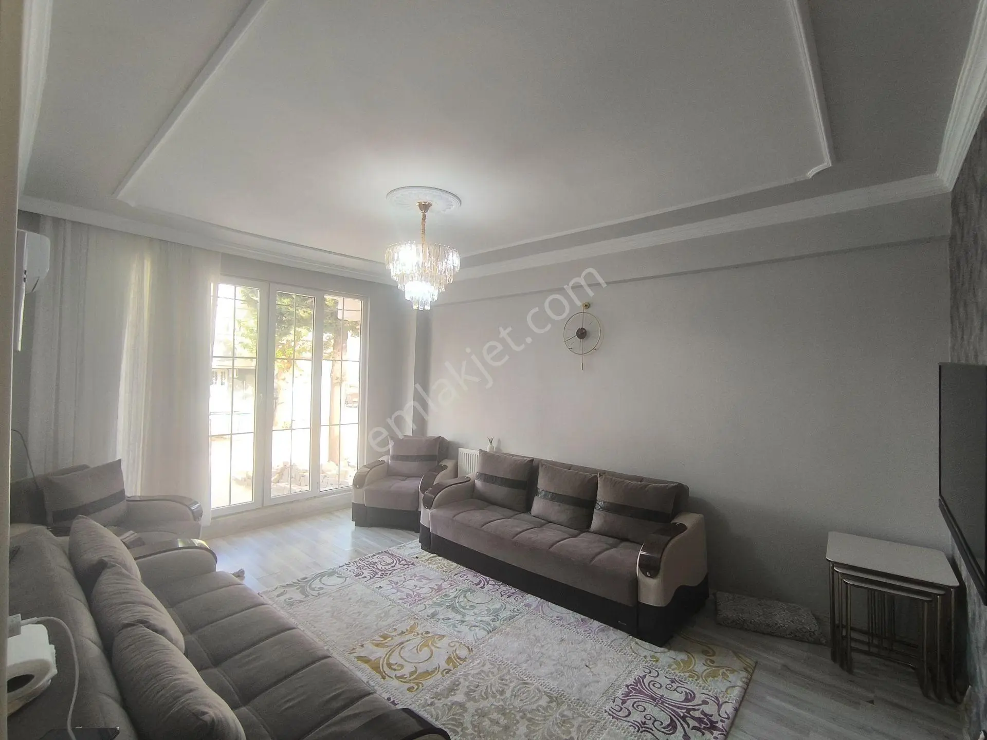 Adıyaman Turgutreiste Satılık 2+1 Merkezi Konumlu Daire