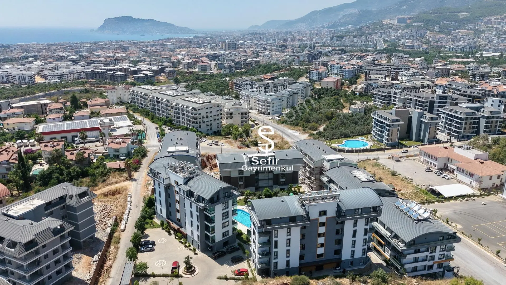 Alanya Oba'da Lüks Site İçerisinde Satılık 1+1 Eşyalı Daire — fotoğraf 2